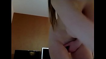 Big natural tits amateur girl willing to cum on webcam